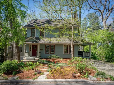 27 Westover Dr, Asheville, NC 28801