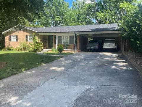 734 Harris Nw St NW, Concord, NC 28025