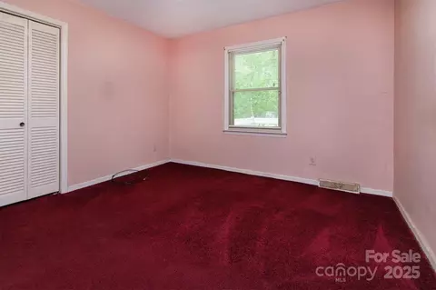 Bedroom - 3012 Morgan Mill Rd, Monroe, NC 28110 photo 3 of 5