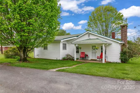 128 Summit Ave, Brevard, NC 28712
