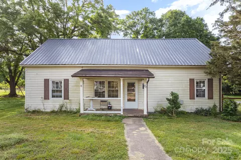 1221 Patterson St, Shelby, NC 28152