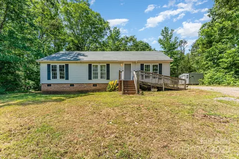 3442 Cedar Circle Rd, Lancaster, SC 29720 photo 2