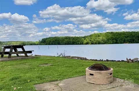 1404 River Dr, Belmont, NC 28012