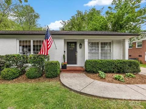 1714 Edgewater Dr, Charlotte, NC 28210