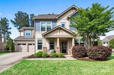 106 Sweet Briar Dr, Fort Mill, SC 29707