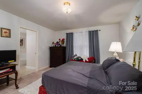 808 6th Sw Ave SW, Conover, NC 28613 photo 10