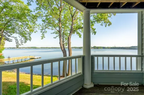 350 Northwest Dr, Davidson, NC 28036