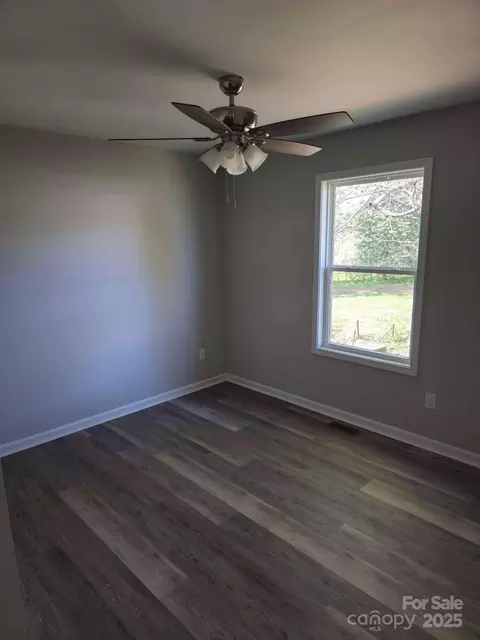 Bedroom - 901 3rd St, Spencer, NC 28159 photo 6 of 6