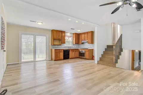 2649 Tiffany St, Conover, NC 28613 photo 6