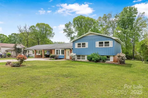 2649 Tiffany St, Conover, NC 28613 photo 4