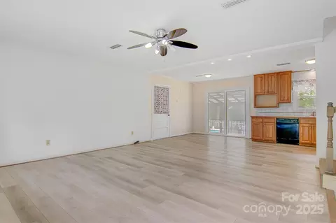 2649 Tiffany St, Conover, NC 28613 photo 11