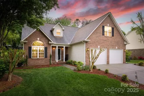 2478 23rd Ne St NE, Hickory, NC 28601