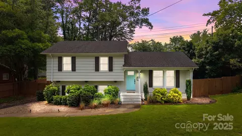 2100 Shadyview Dr, Charlotte, NC 28210