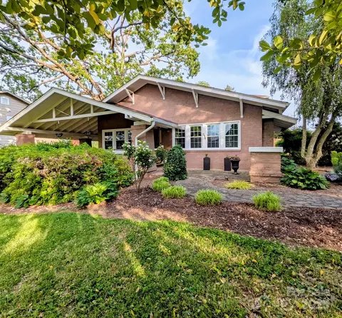 311 W Union St, Morganton, NC 28655