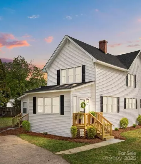 38 Kirk Pl, Badin, NC 28009