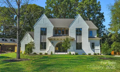 3030 Brookridge Ln, Charlotte, NC 28211