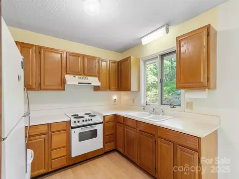 1240 Blanton St, Columbus, NC 28722 photo 16