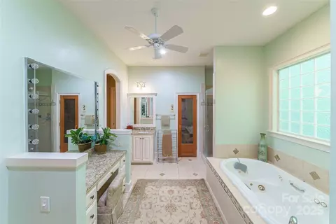 Bath - 3400 Baucom Manor Rd, Monroe, NC 28110 photo 1 of 3
