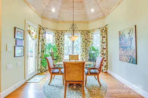 Dining - 3400 Baucom Manor Rd, Monroe, NC 28110 photo 2 of 2