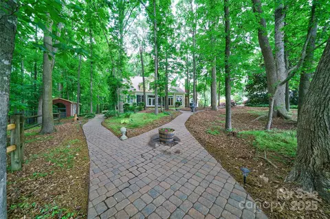 Exterior - 3400 Baucom Manor Rd, Monroe, NC 28110 photo 5 of 11