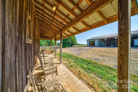 Exterior - 3400 Baucom Manor Rd, Monroe, NC 28110 photo 10 of 11