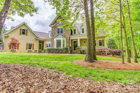 Exterior - 3400 Baucom Manor Rd, Monroe, NC 28110 photo 2 of 11