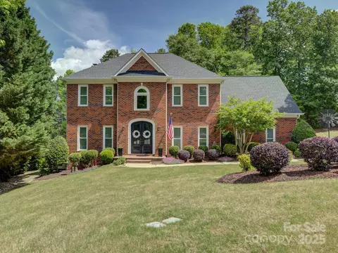 15824 Feeny Ct, Charlotte, NC 28278