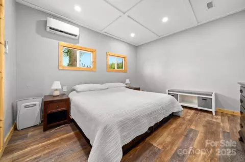Bedroom - 258 Roper Rd, Flat Rock, NC 28731 photo 2 of 4