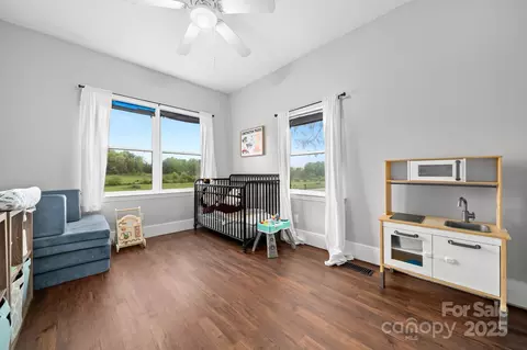 Bedroom - 258 Roper Rd, Flat Rock, NC 28731 photo 1 of 4