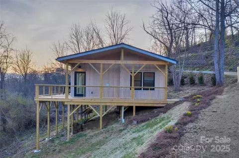 Exterior - 32 Sams Rd, Marshall, NC 28753 photo 3 of 4