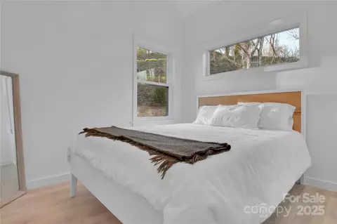 Bedroom - 32 Sams Rd, Marshall, NC 28753 photo 1 of 1