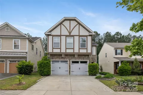 10928 Greenhead View Rd, Charlotte, NC 28262