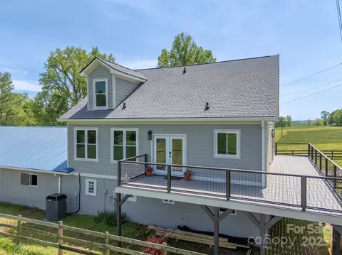 Exterior - 855 Phillips Rd, Columbus, NC 28722 photo 1 of 5