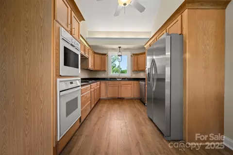 Kitchen - 855 Phillips Rd, Columbus, NC 28722 photo 3 of 3
