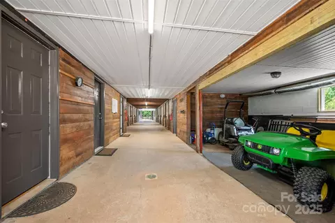 Entry Way - 855 Phillips Rd, Columbus, NC 28722 photo 2 of 2