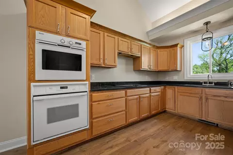 Kitchen - 855 Phillips Rd, Columbus, NC 28722 photo 2 of 3
