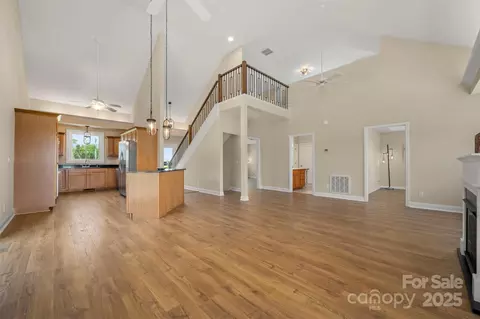 Living - 855 Phillips Rd, Columbus, NC 28722 photo 3 of 5