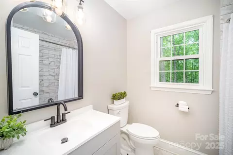 Bath - 328 Earl Griffin Rd, Monroe, NC 28112 photo 4 of 4