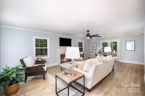 Living - 328 Earl Griffin Rd, Monroe, NC 28112 photo 2 of 6