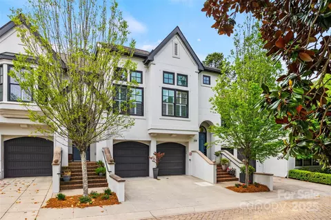 208 Wendover Heights Cir, Charlotte, NC 28211