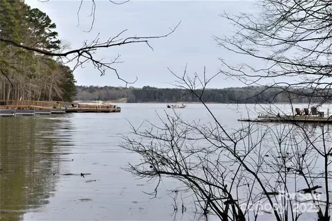 333 Pearl Bay 20 Dr #20, Badin Lake, NC 28127