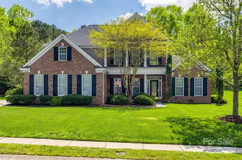 2235 Legacy Oak Dr, Waxhaw, NC 28173