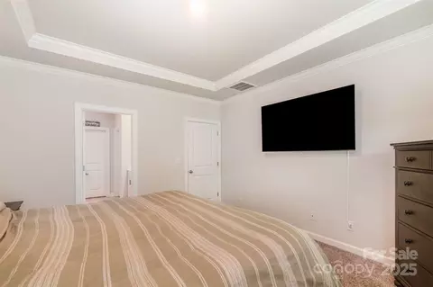 Bedroom - 2202 Cherrybark Ct, Denver, NC 28037 photo 2 of 3