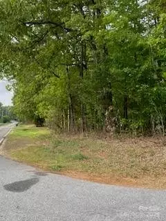 8678 Peninsula Dr, Terrell, NC 28682 photo 3