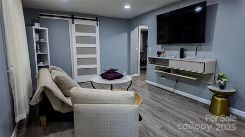 403 3rd Nw St NW, Conover, NC 28613 photo 5