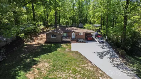 403 3rd Nw St NW, Conover, NC 28613 photo 2
