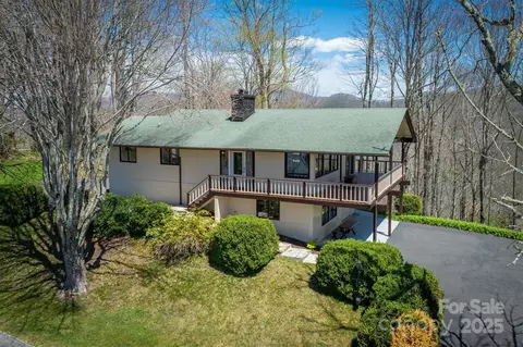 405 Strawberry Ln, Newland, NC 28657