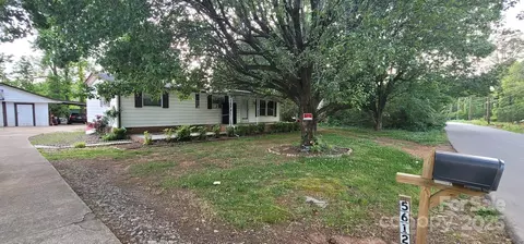 5612 Henderson Cir, Charlotte, NC 28269