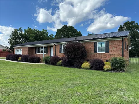 396 Pitts School Nw Rd NW, Concord, NC 28027