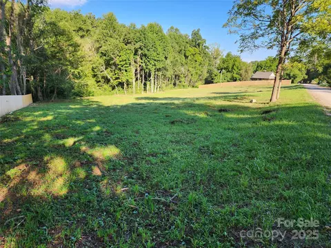 235 Edgewood S 3 Rd S #3, Asheville, NC 28803